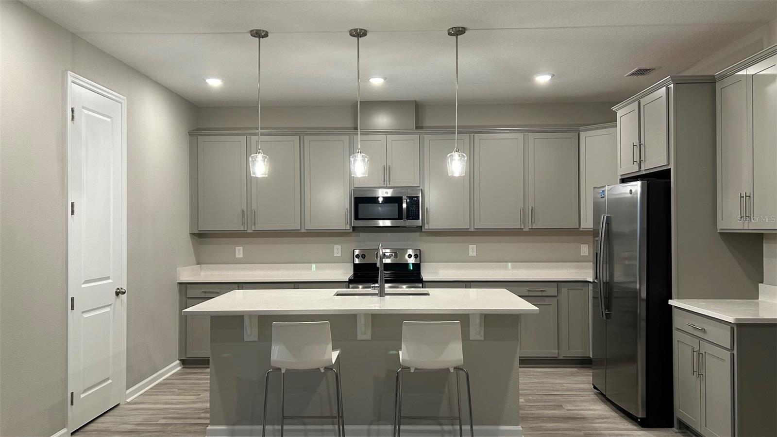 EDEN HILLS - Residential Lease