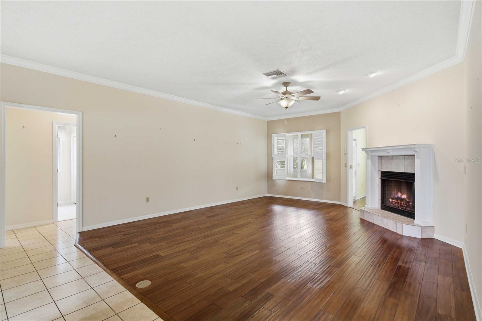 LAUREL RIDGE 02 - Residential