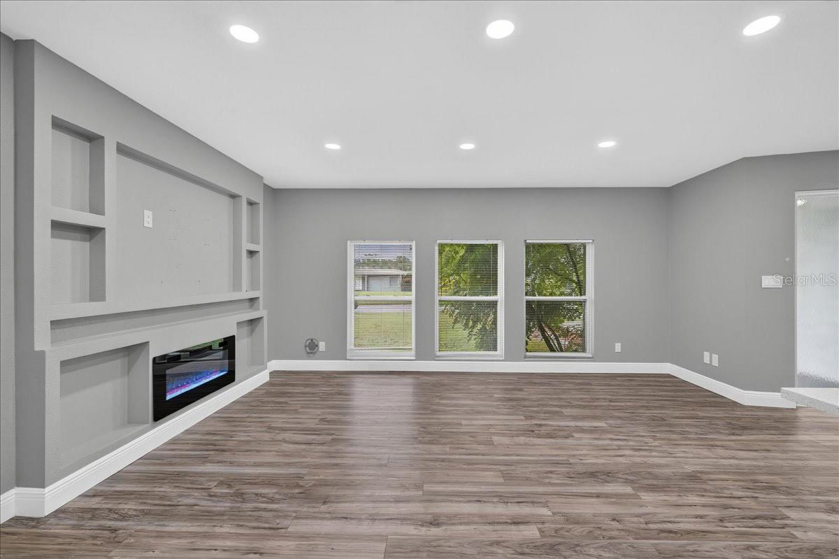 TIMBER RIDGE OF COUNTRYSIDE UNIT ONE - Residential