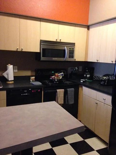 THE MADISON AT SOHO CONDOMINIUMS - Residential Lease