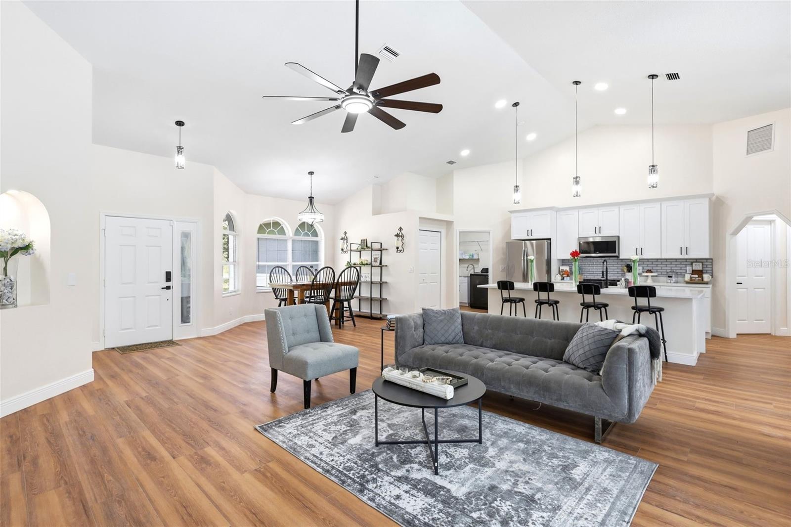 PINE RIDGE UNIT 03 - Residential