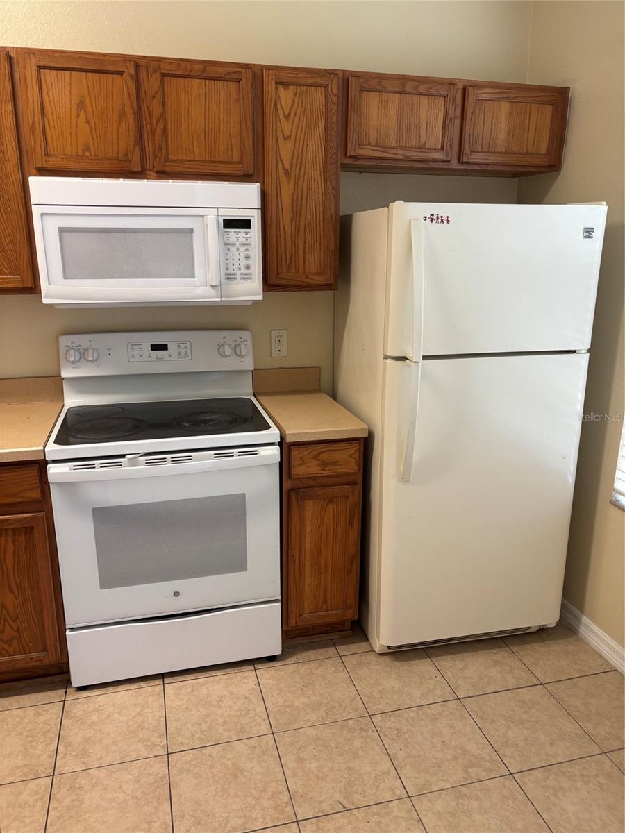 DONEGAN TWNHMS - Residential Lease