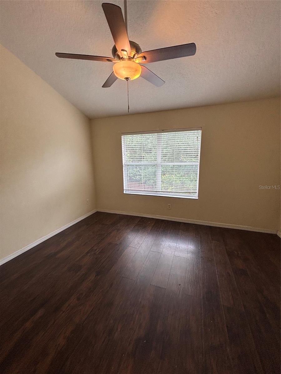 DONEGAN TWNHMS - Residential Lease