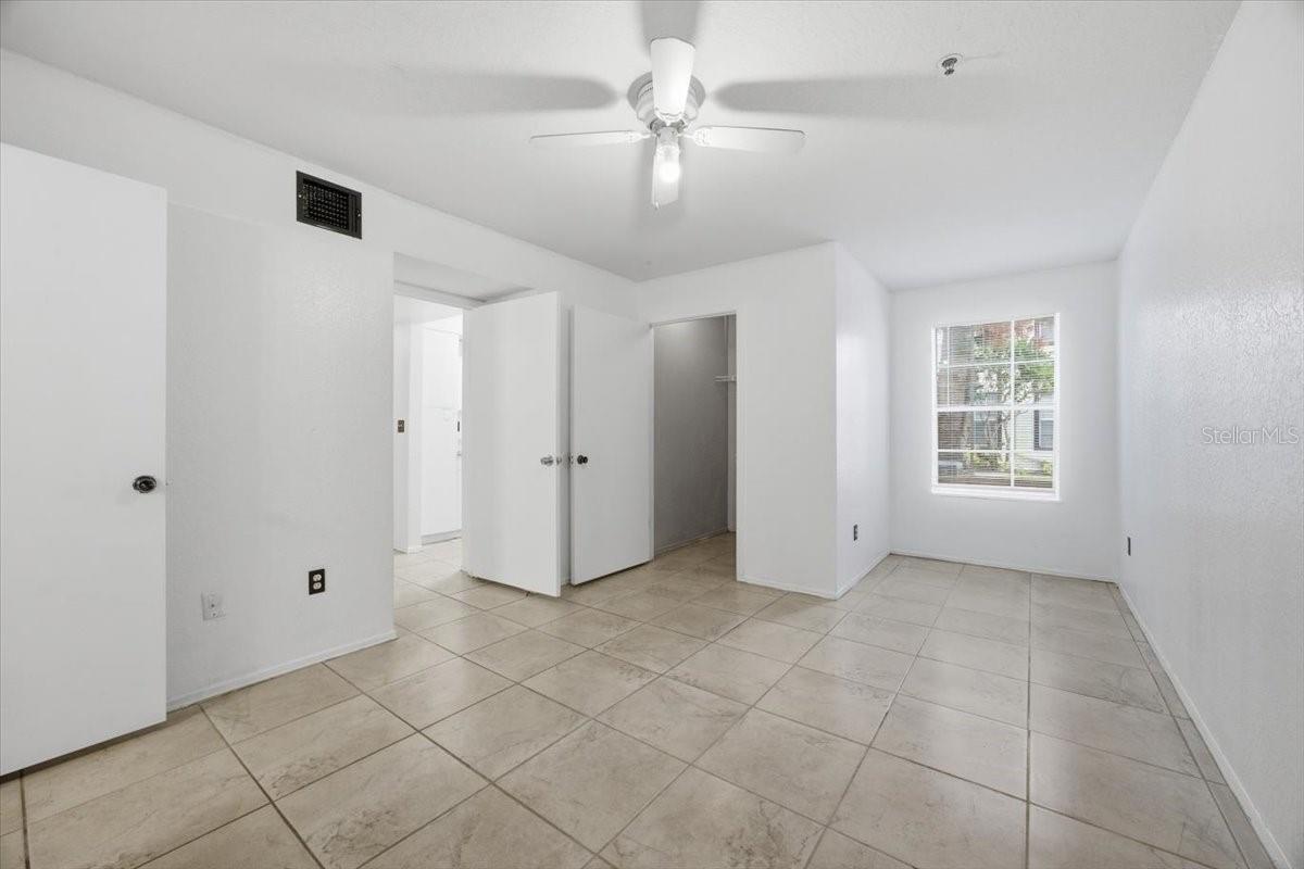 COLUMBIA ARMS CONDO - Residential Lease