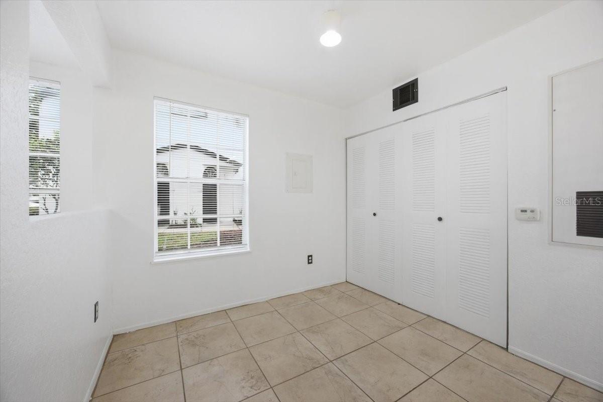 COLUMBIA ARMS CONDO - Residential Lease
