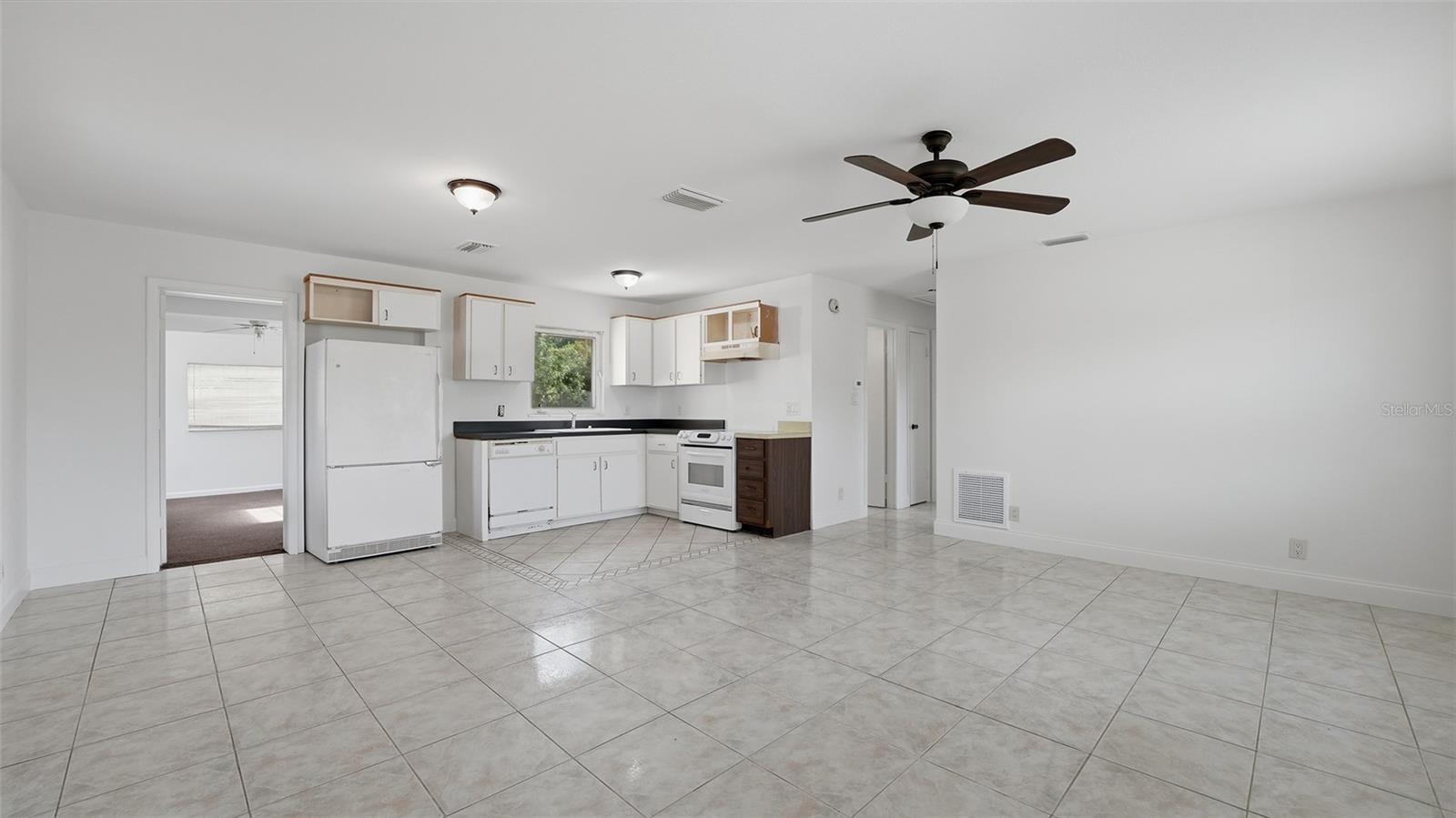 SUNNY LAKES ESTATES - Residential