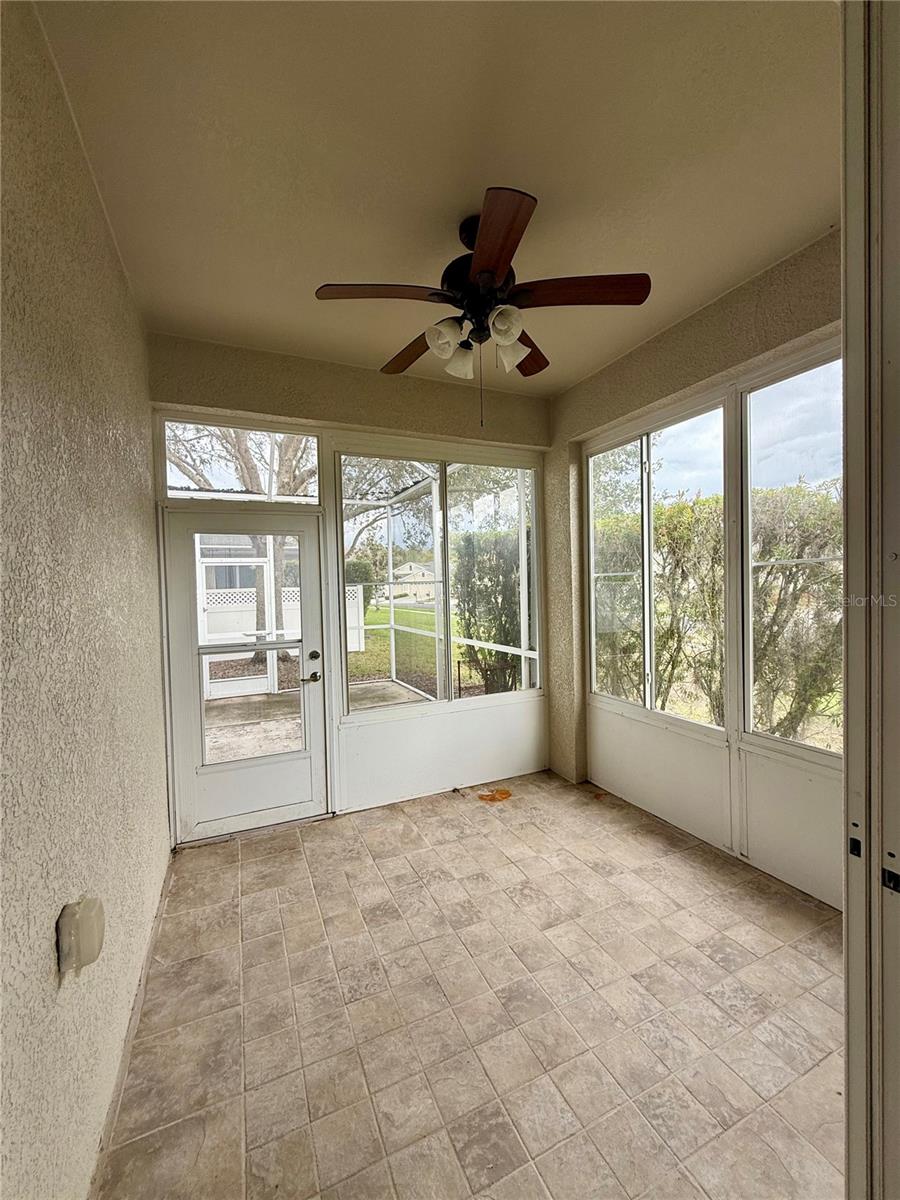 SEVEN OAKS PRCL S-8A - Residential Lease