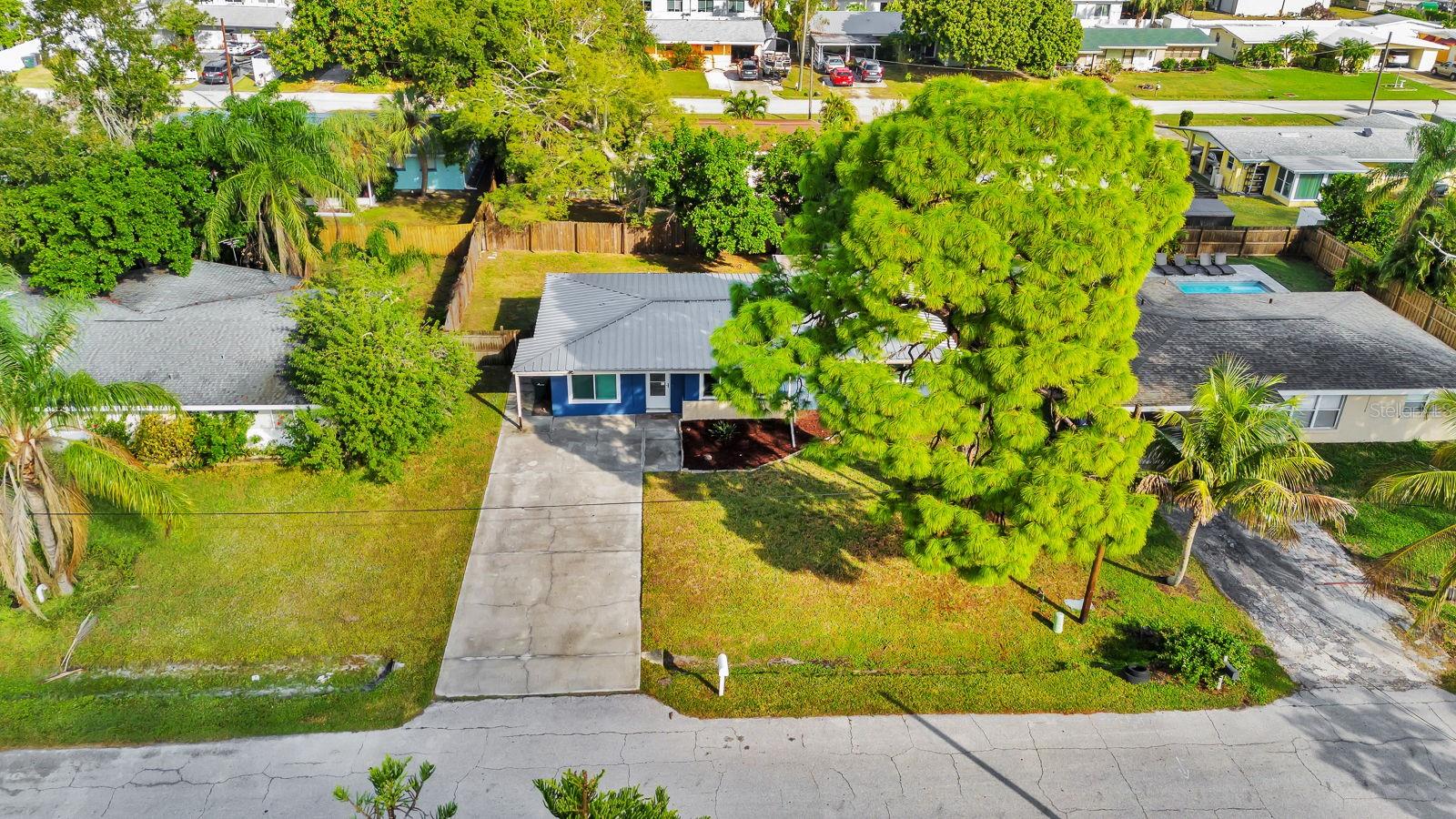LAS LOMAS DE SARASOTA - Residential
