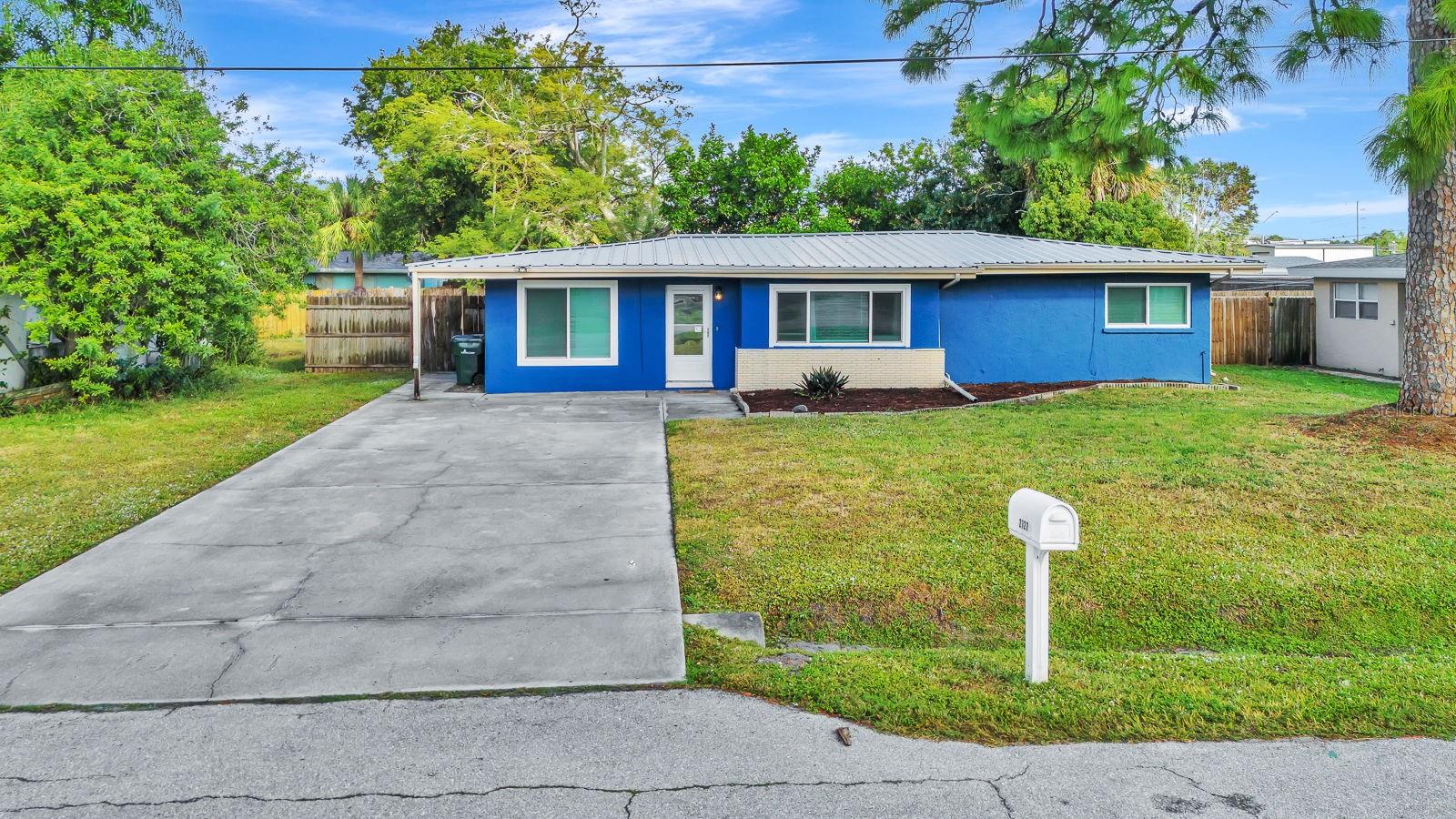 LAS LOMAS DE SARASOTA - Residential
