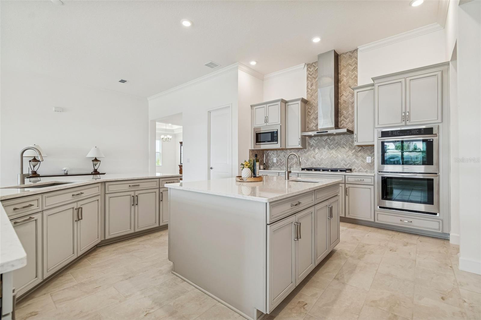 MARISOL POINTE AT MIRABAY - Residential