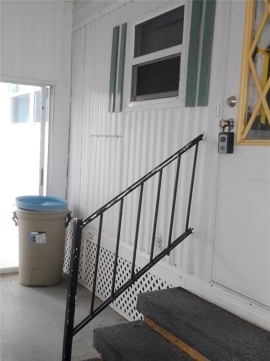 EUSTIS COUNTRY CLUB MANOR MHP UNIT 02A - Residential
