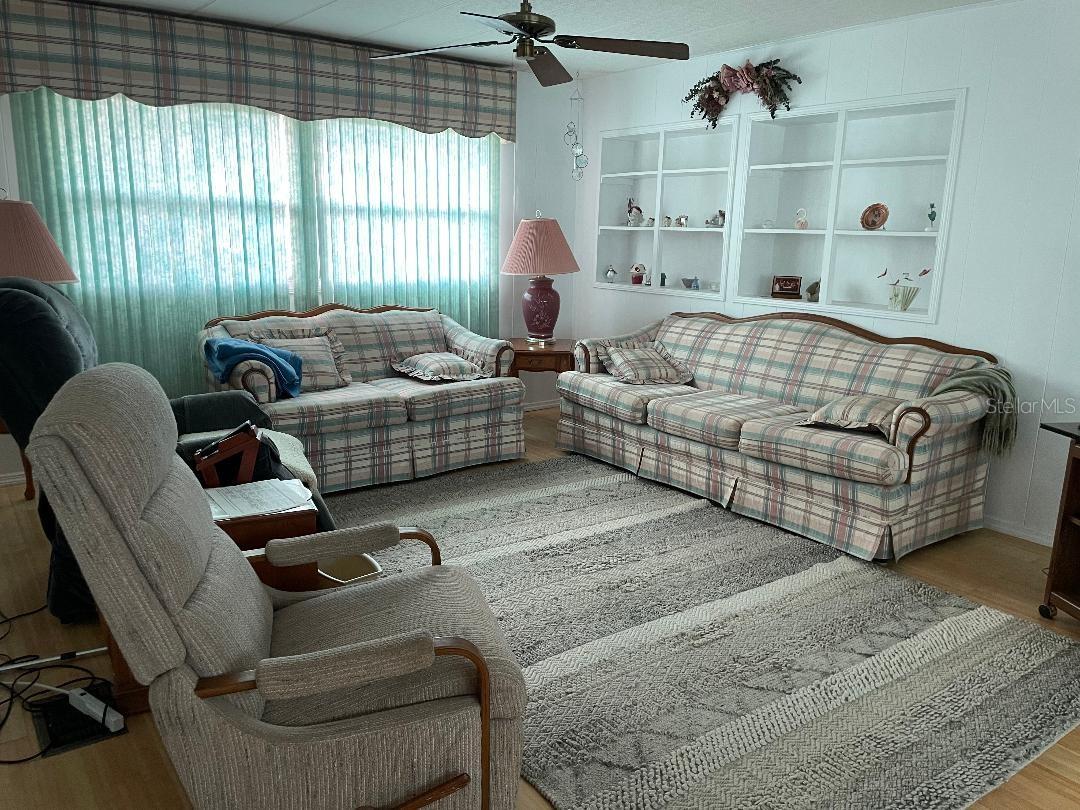 EUSTIS COUNTRY CLUB MANOR MHP UNIT 02A - Residential