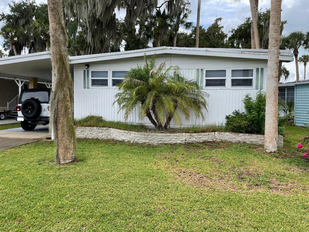 EUSTIS COUNTRY CLUB MANOR MHP UNIT 02A - Residential