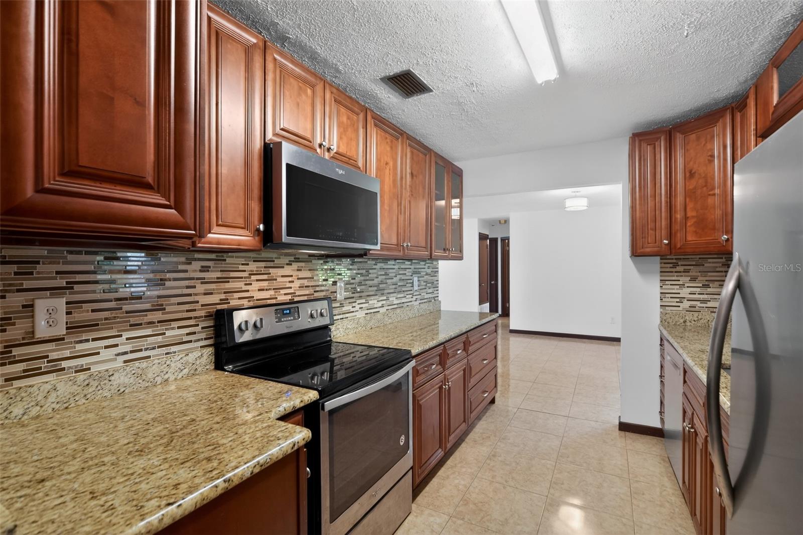 TROPICAL PARK UNIT 1 - Residential