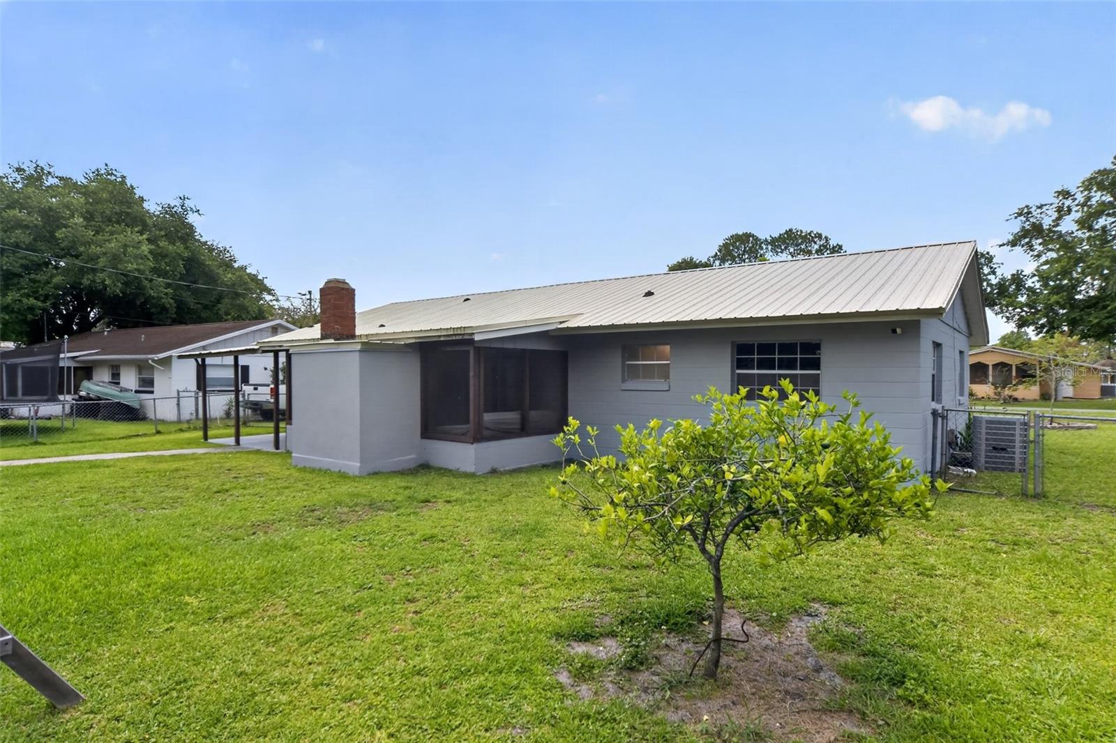 TROPICAL PARK UNIT 1 - Residential