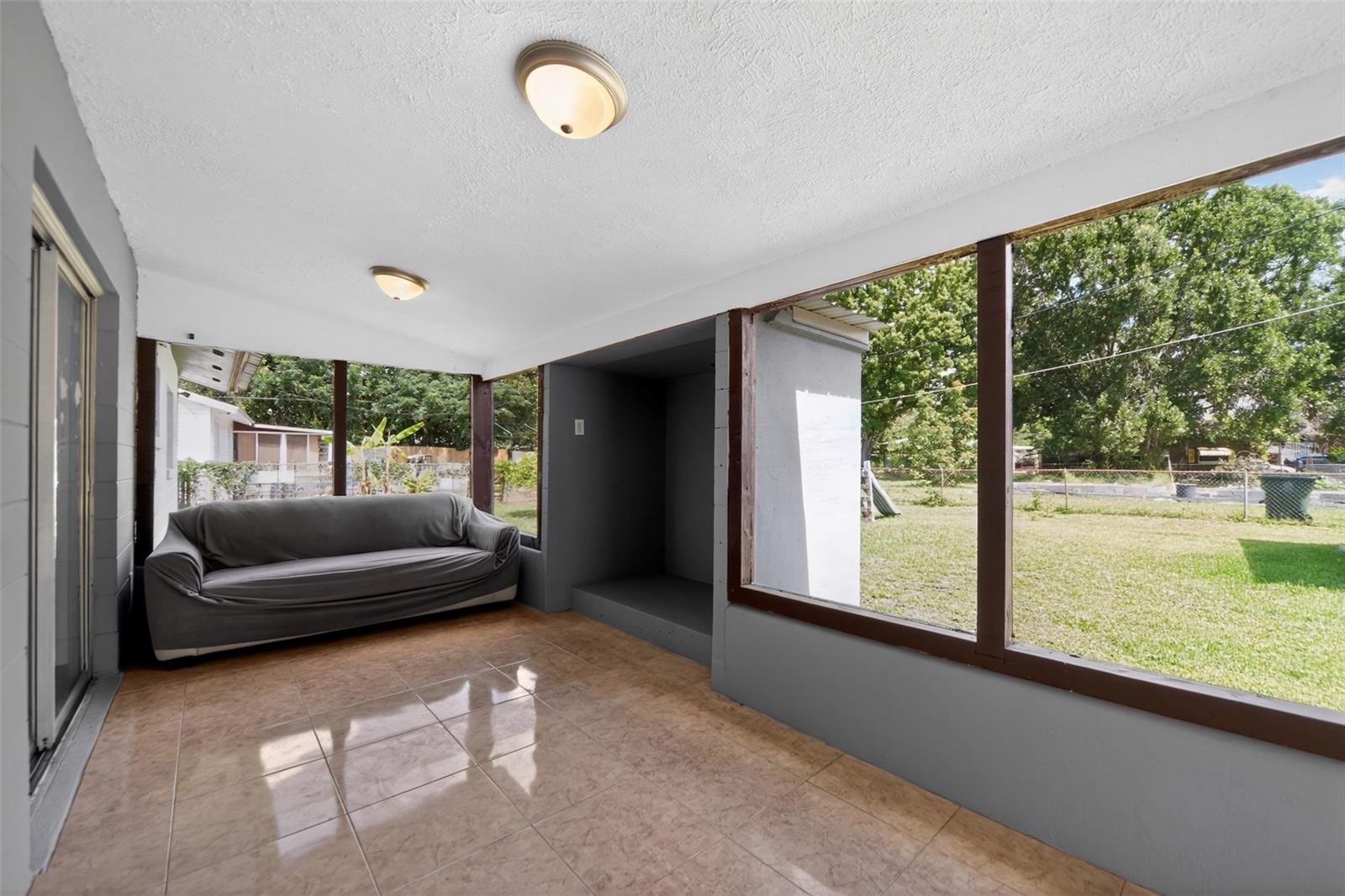 TROPICAL PARK UNIT 1 - Residential