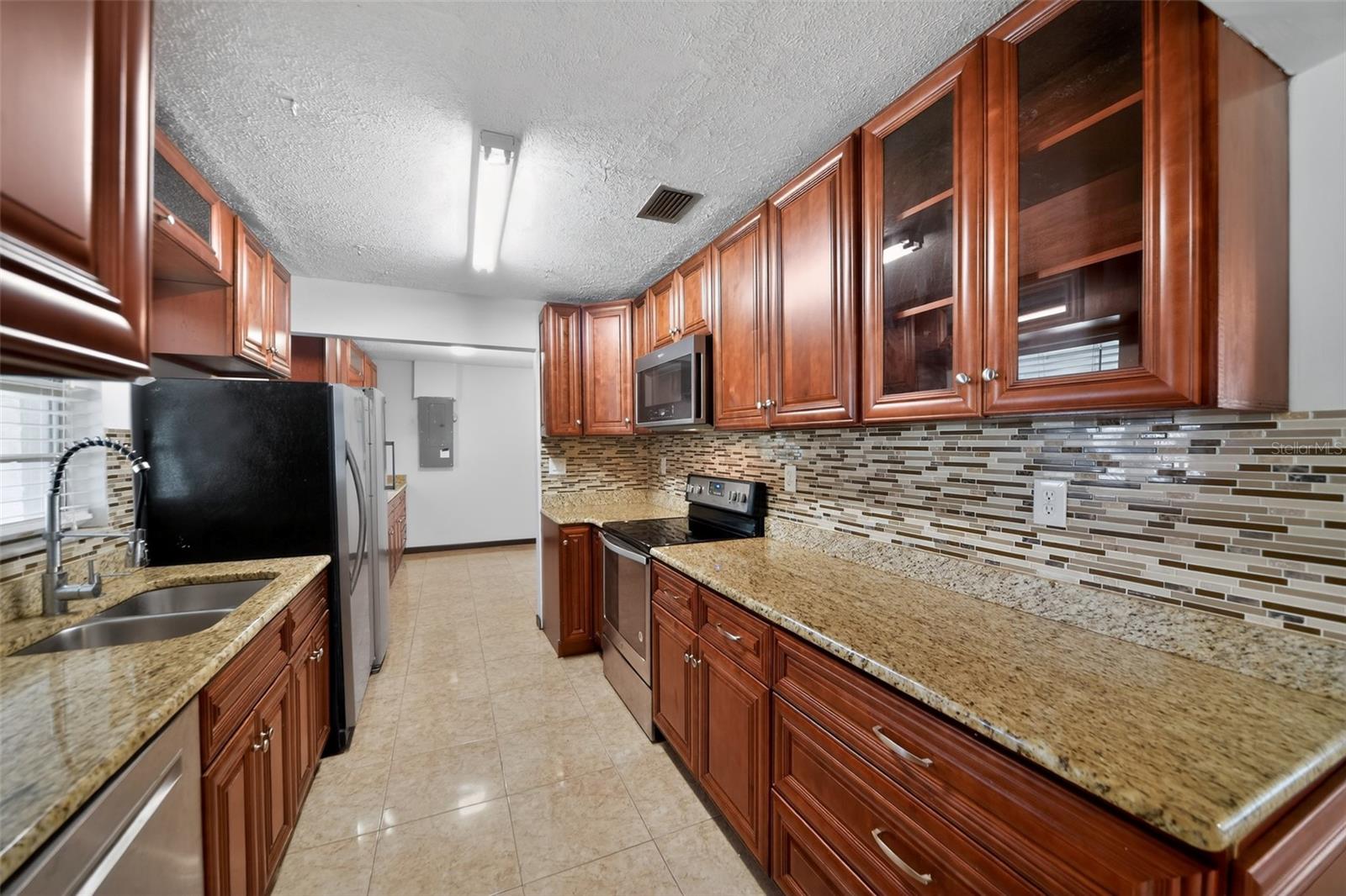 TROPICAL PARK UNIT 1 - Residential