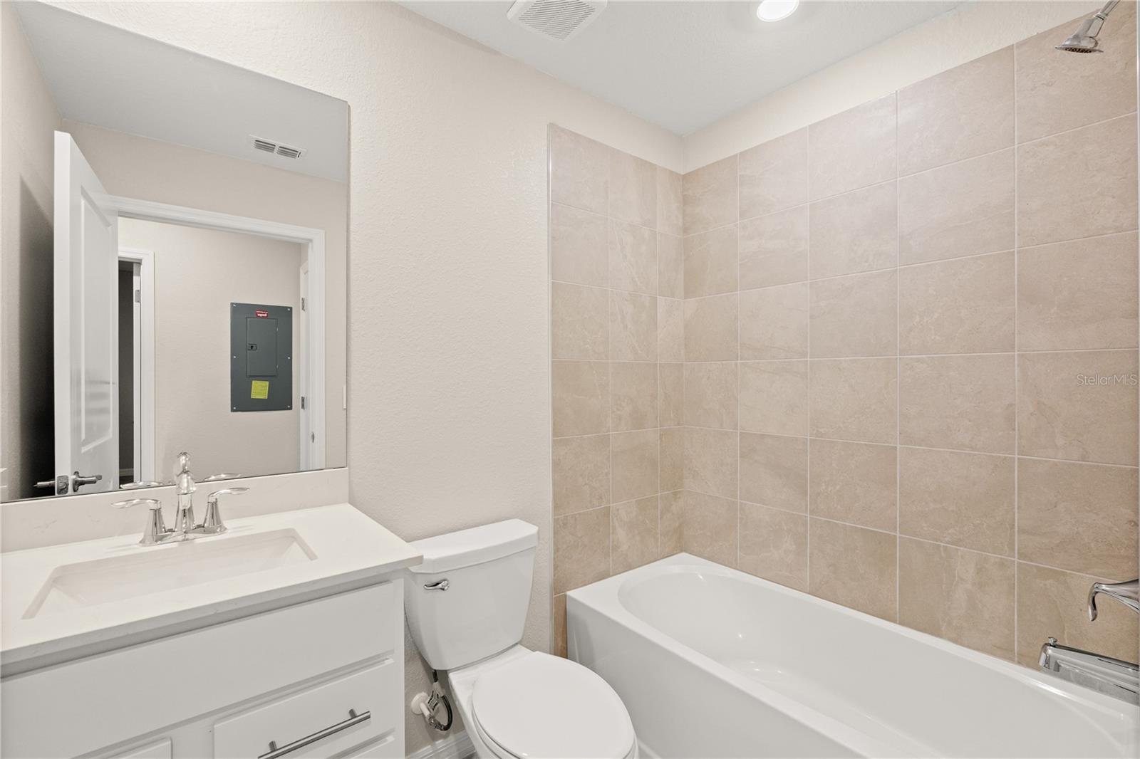 CALUSA COUNTRY CLUB - Residential
