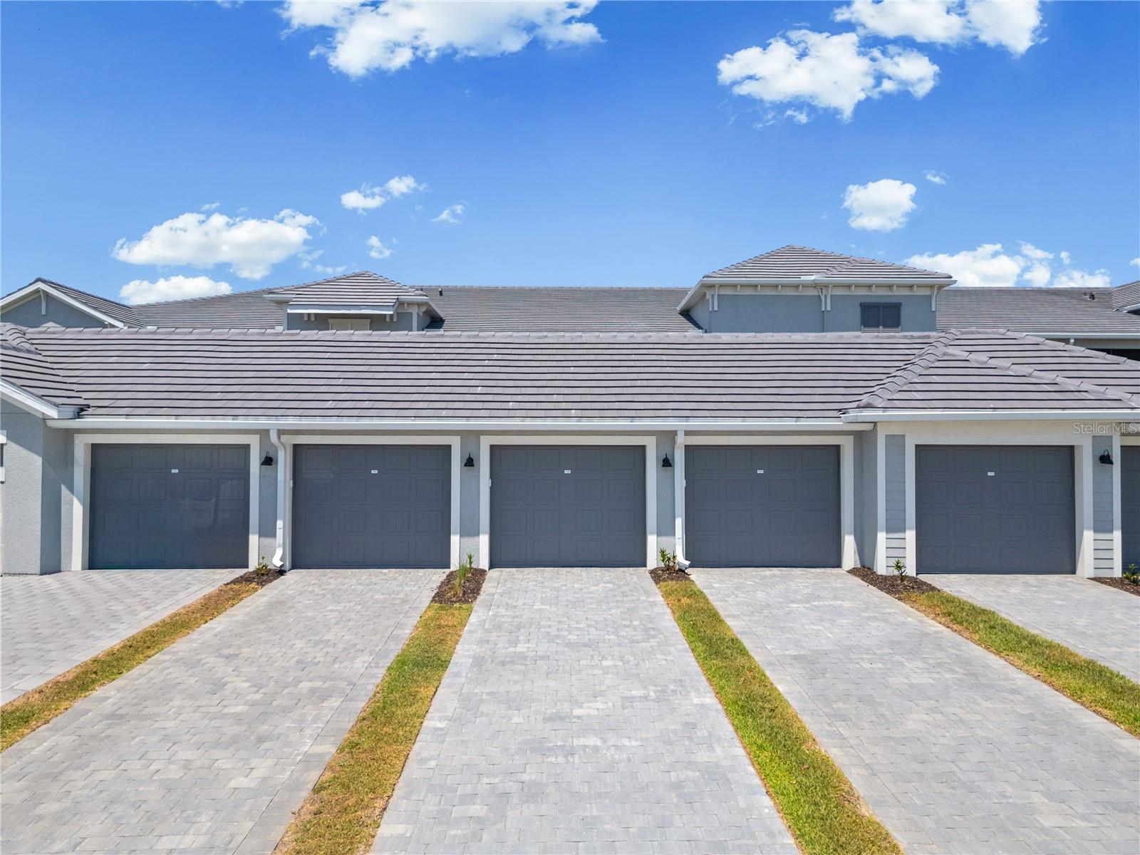 CALUSA COUNTRY CLUB - Residential
