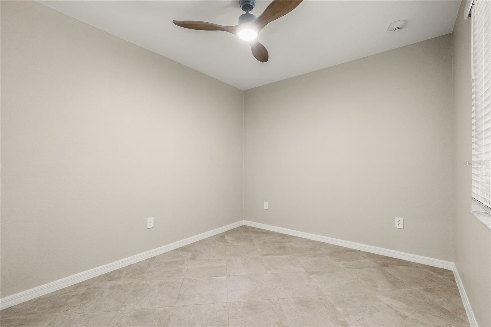 CALUSA COUNTRY CLUB - Residential