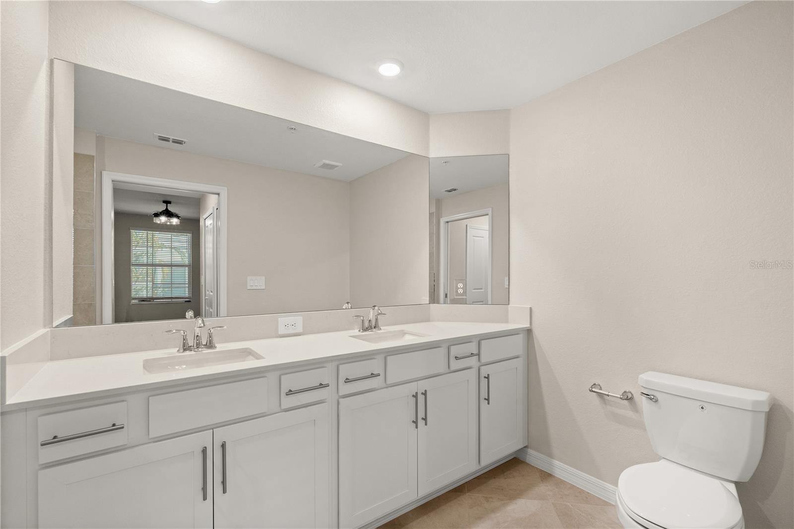 CALUSA COUNTRY CLUB - Residential