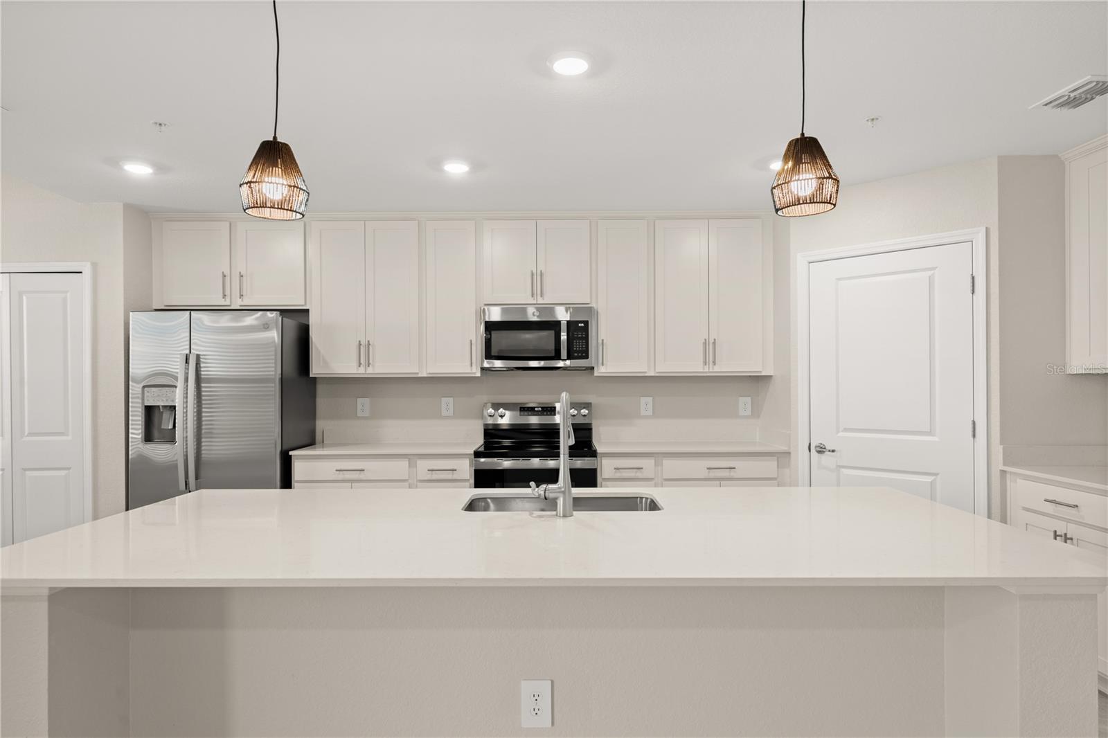 CALUSA COUNTRY CLUB - Residential
