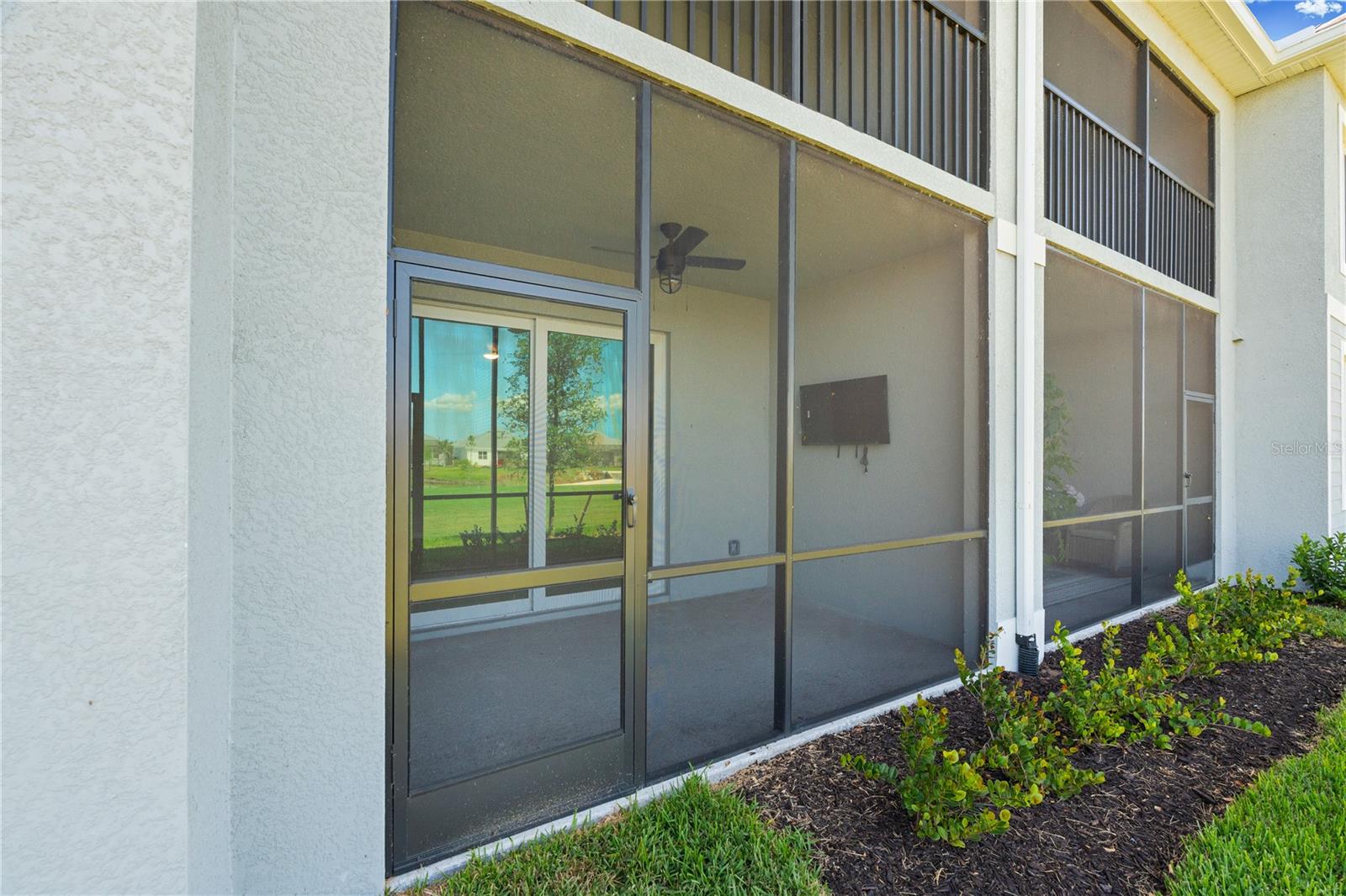CALUSA COUNTRY CLUB - Residential