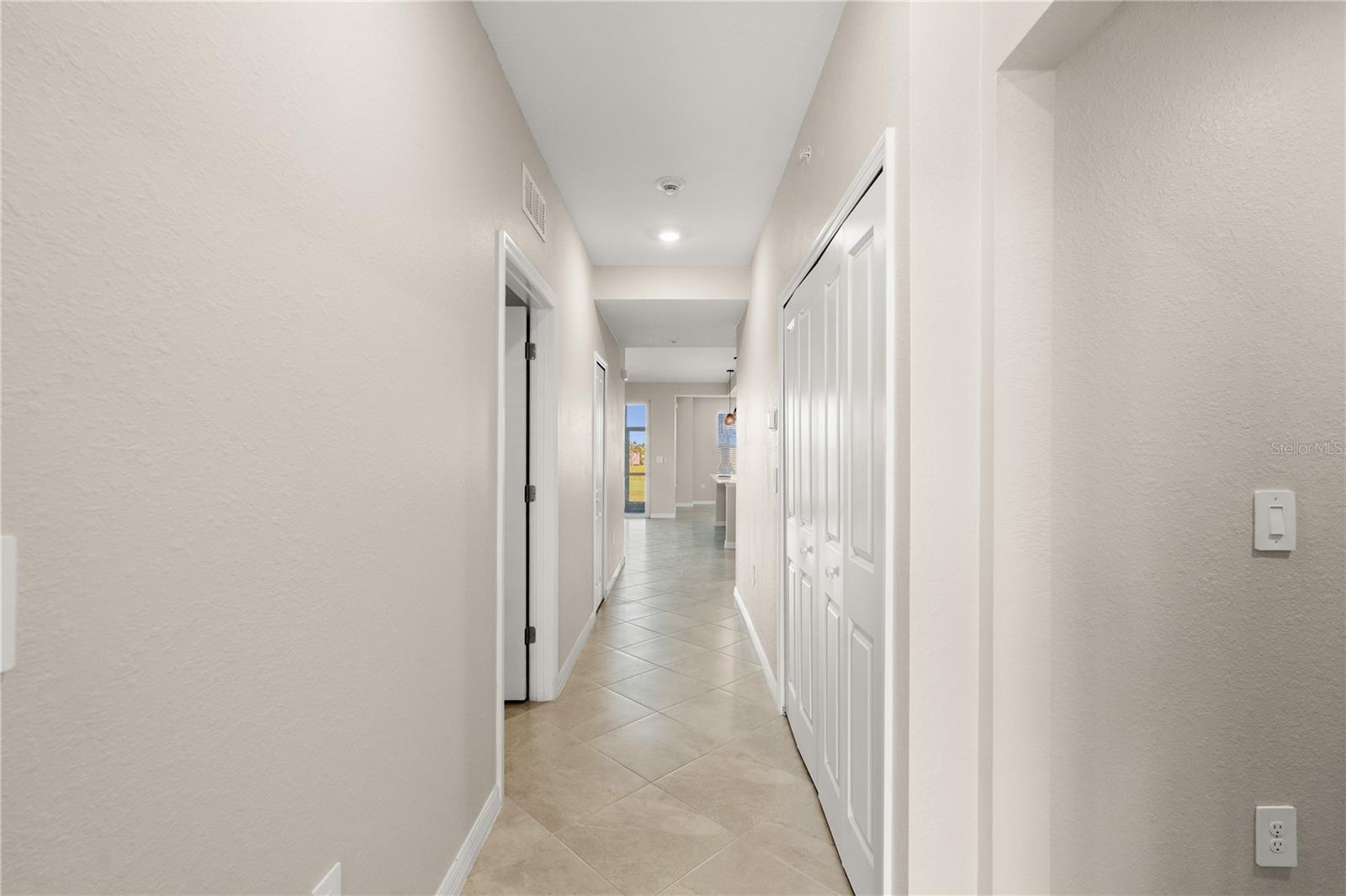 CALUSA COUNTRY CLUB - Residential