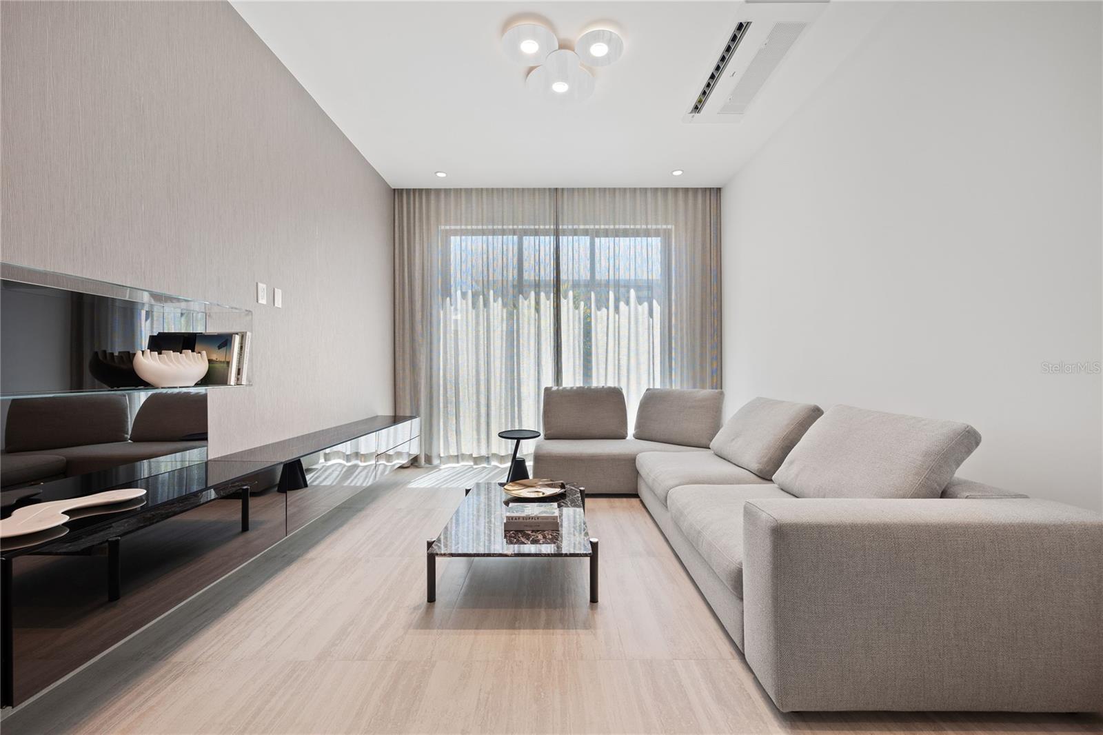 THE ISLES RESIDENCES AT DORADO BEACH - Residential