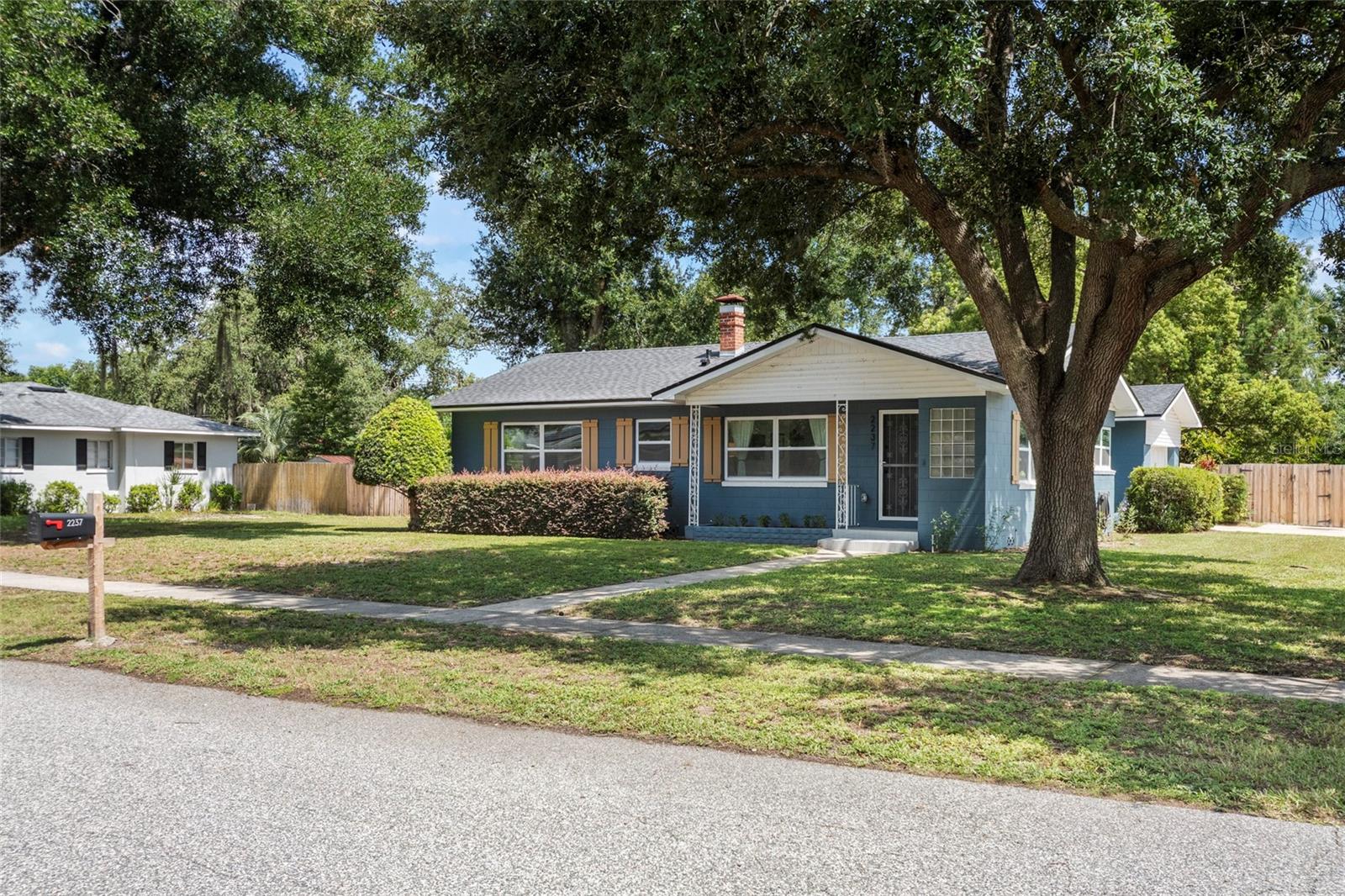 SYLVAN SHORES - Residential