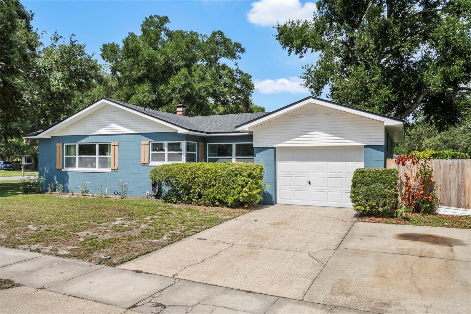 SYLVAN SHORES - Residential