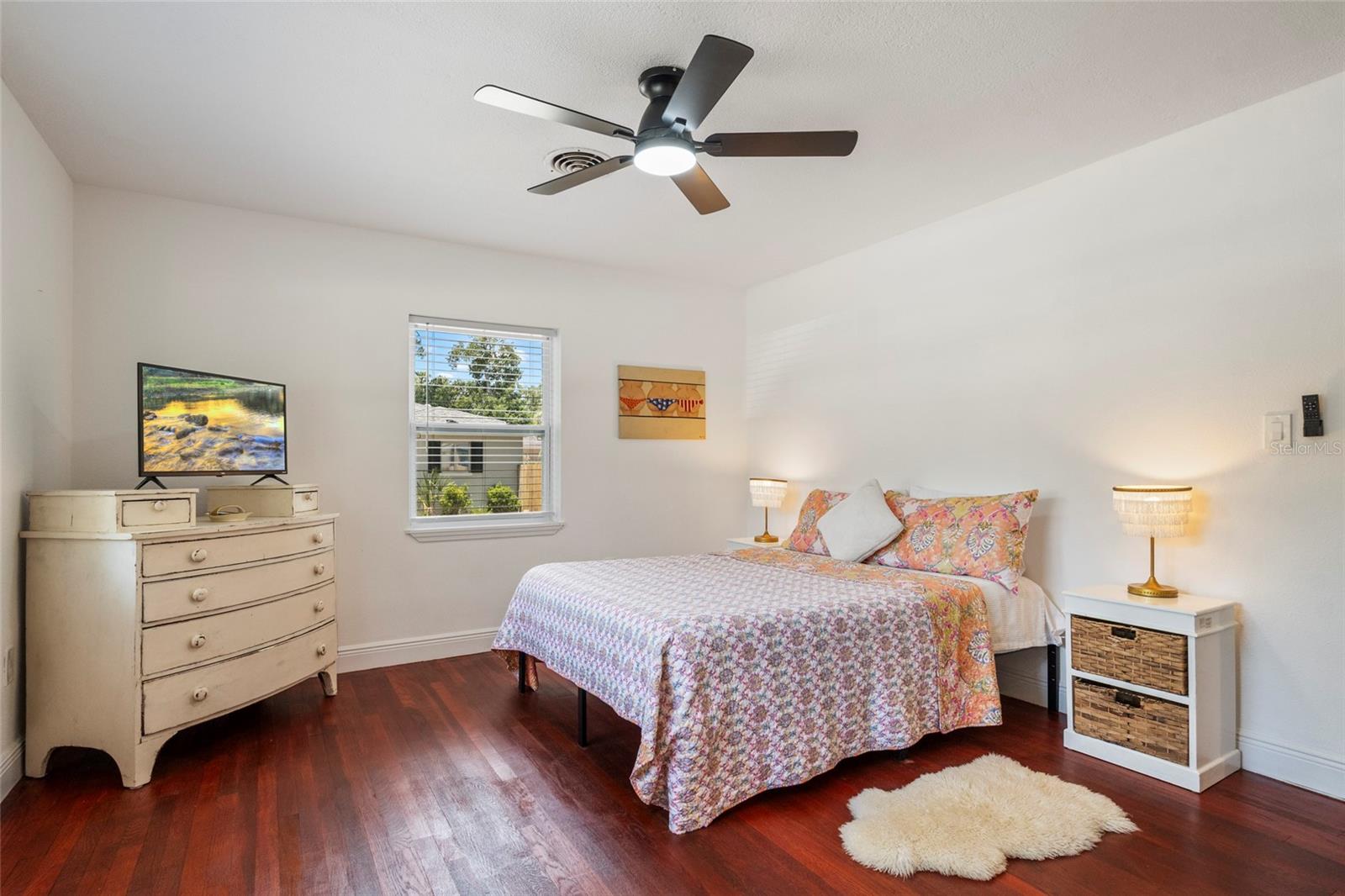SYLVAN SHORES - Residential