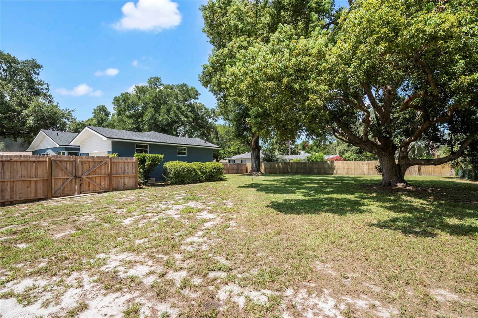 SYLVAN SHORES - Residential