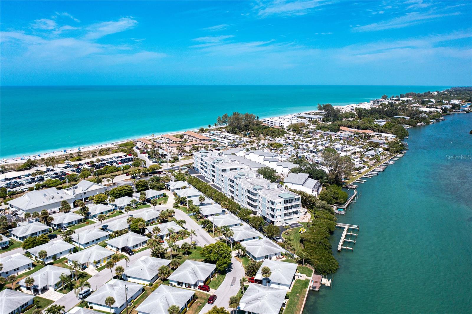 SUNRISE POINTE CONDO - Residential