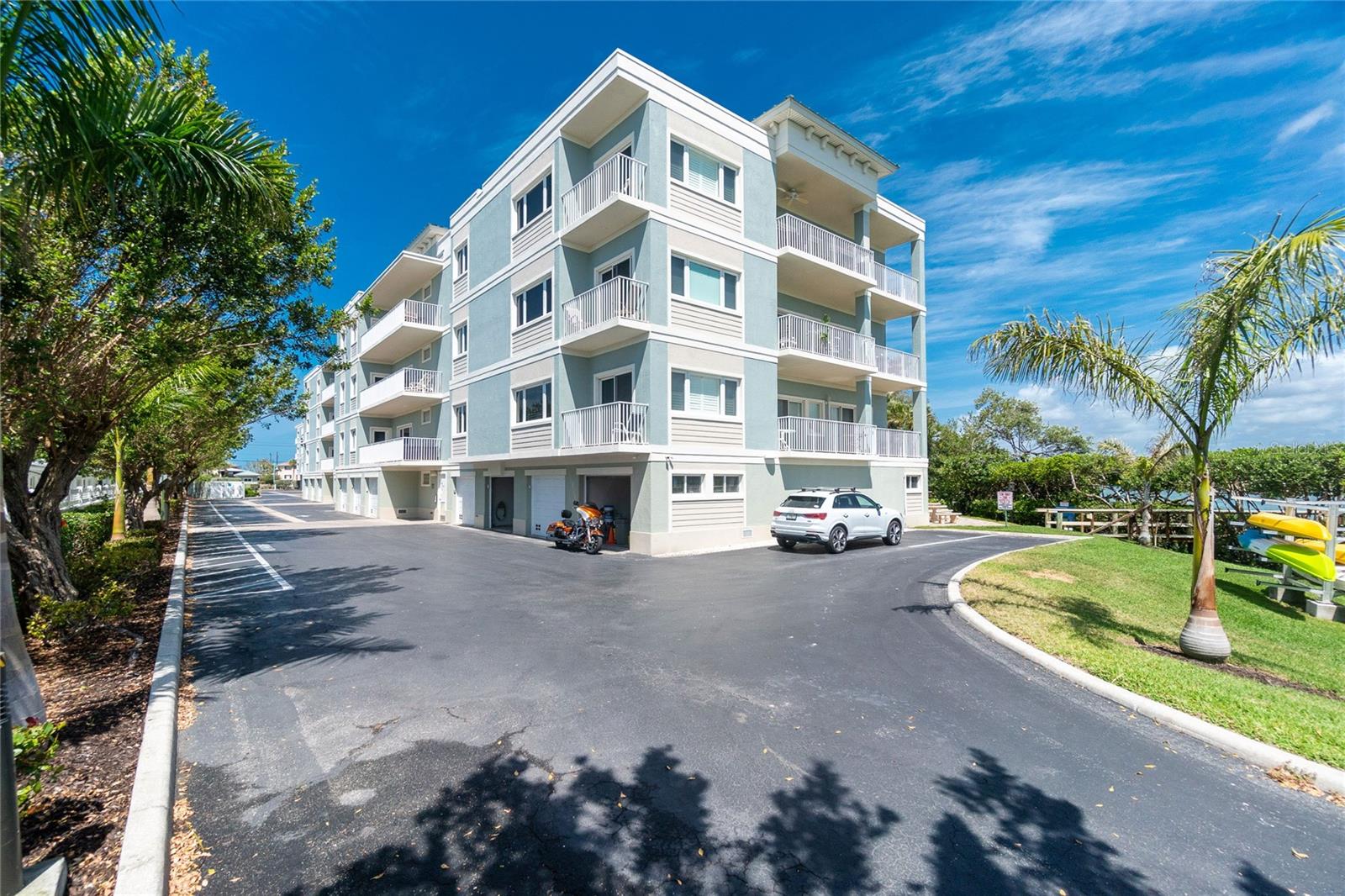 SUNRISE POINTE CONDO - Residential