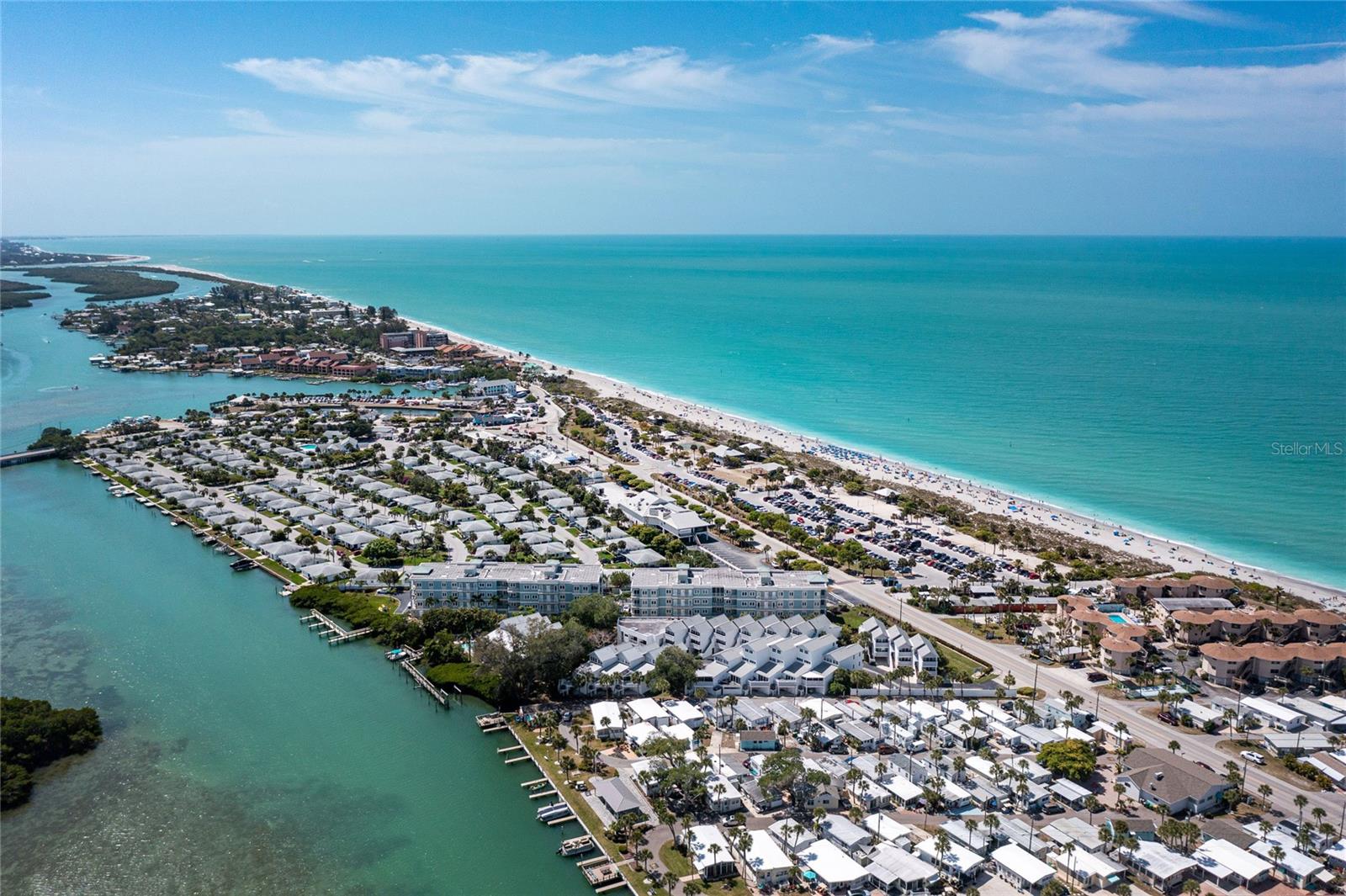 SUNRISE POINTE CONDO - Residential