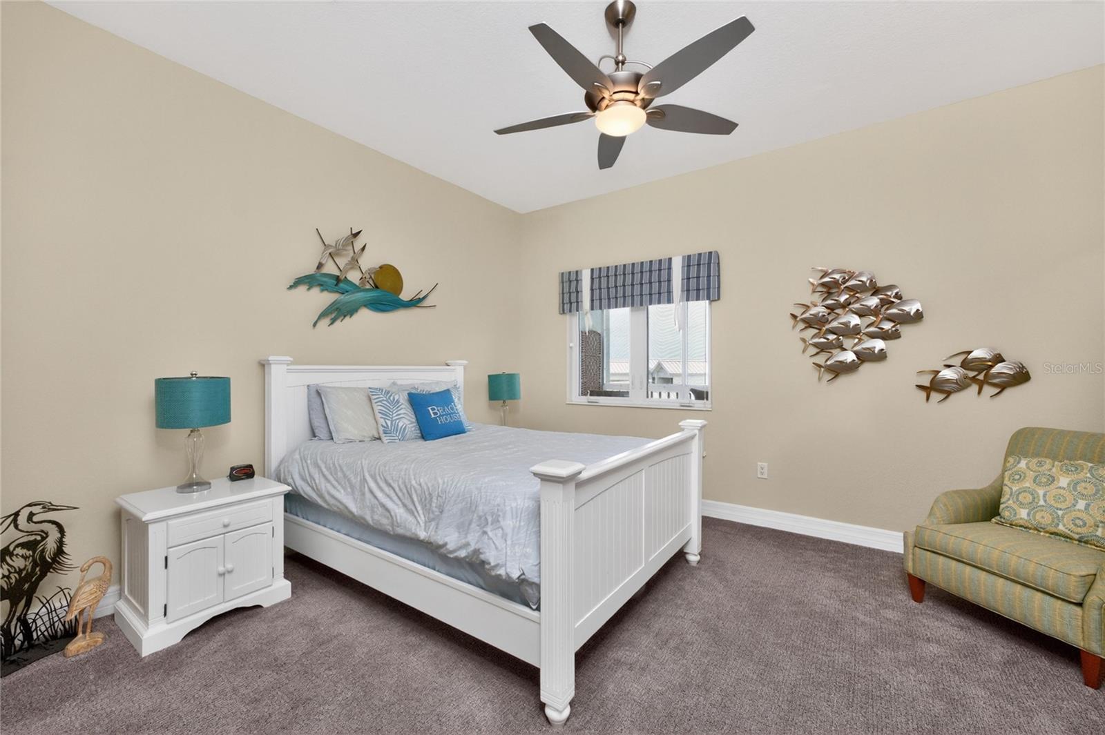 SUNRISE POINTE CONDO - Residential