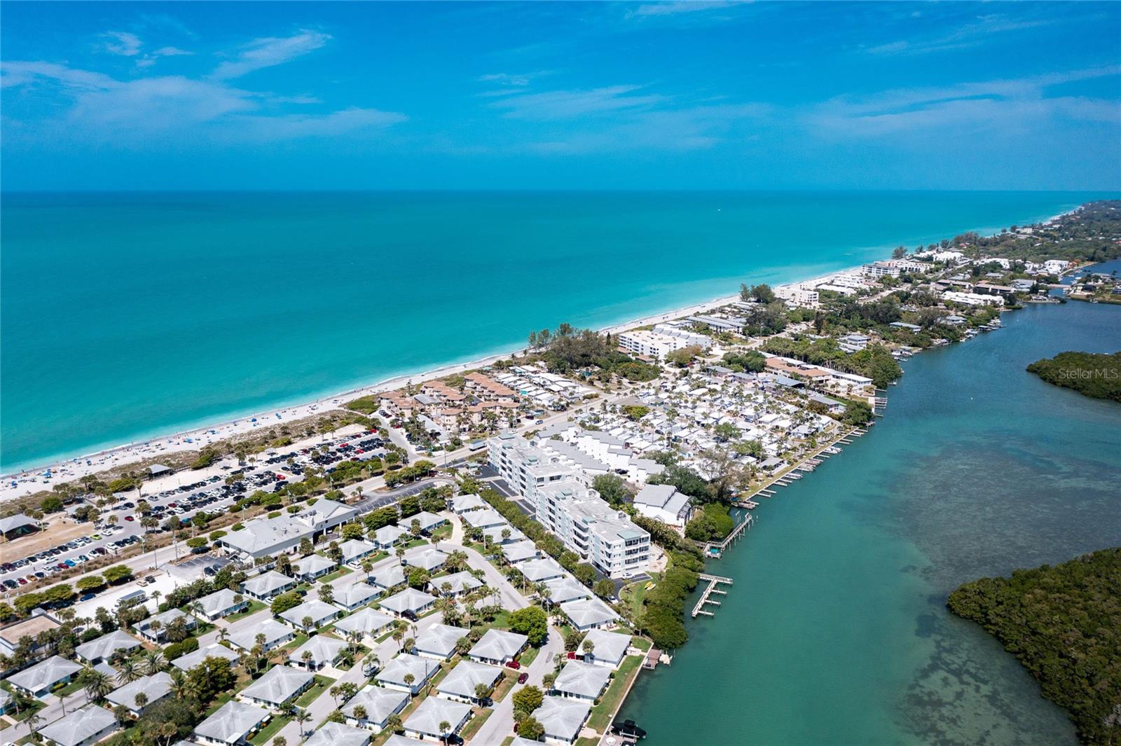 SUNRISE POINTE CONDO - Residential