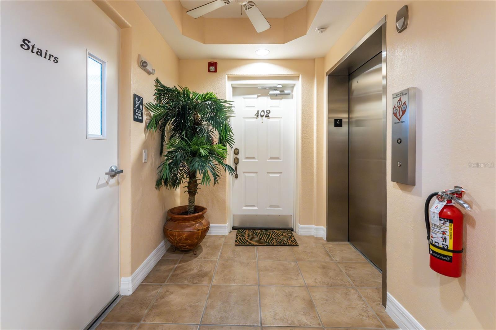 SUNRISE POINTE CONDO - Residential