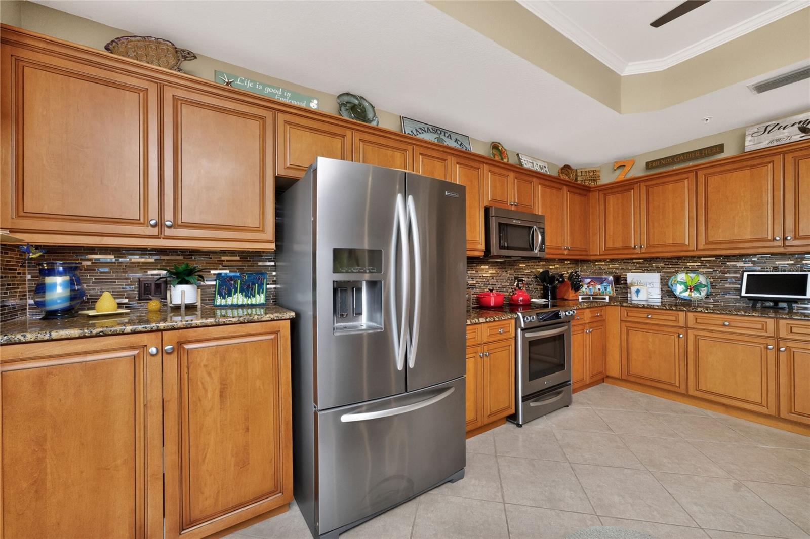 SUNRISE POINTE CONDO - Residential