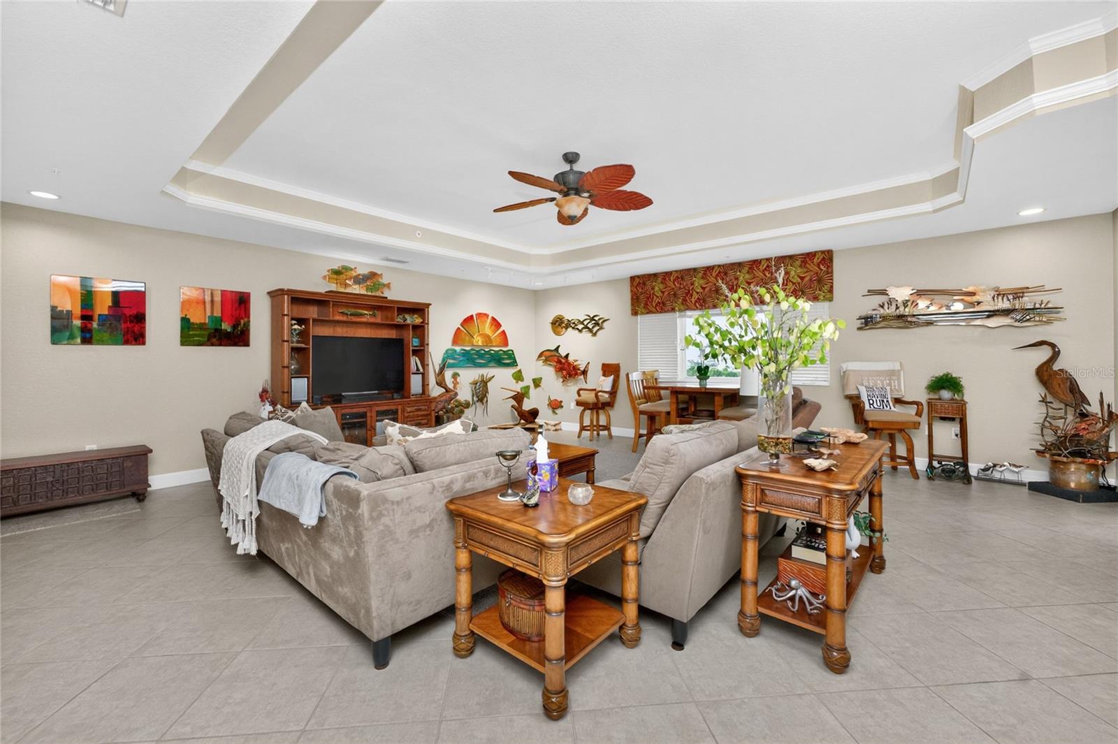 SUNRISE POINTE CONDO - Residential