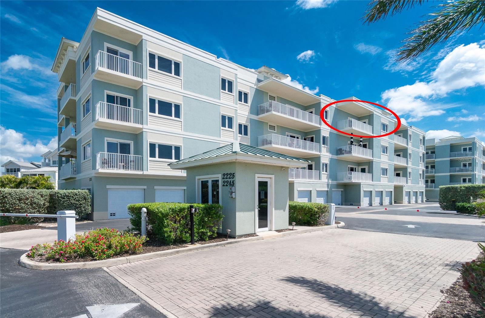 SUNRISE POINTE CONDO - Residential