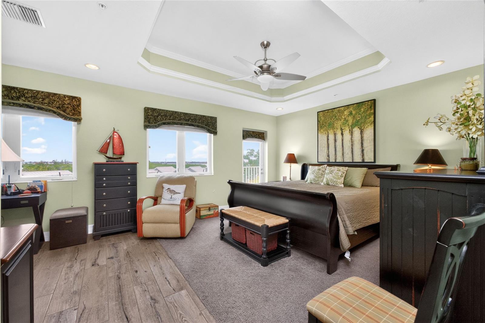 SUNRISE POINTE CONDO - Residential