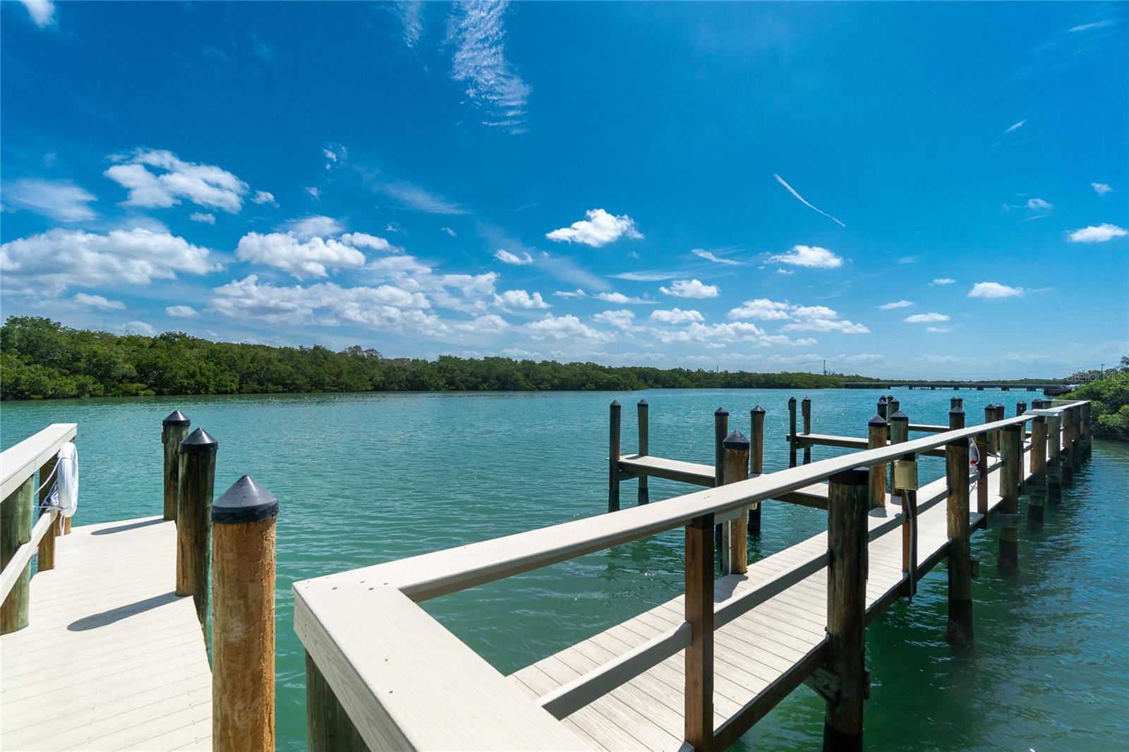 SUNRISE POINTE CONDO - Residential