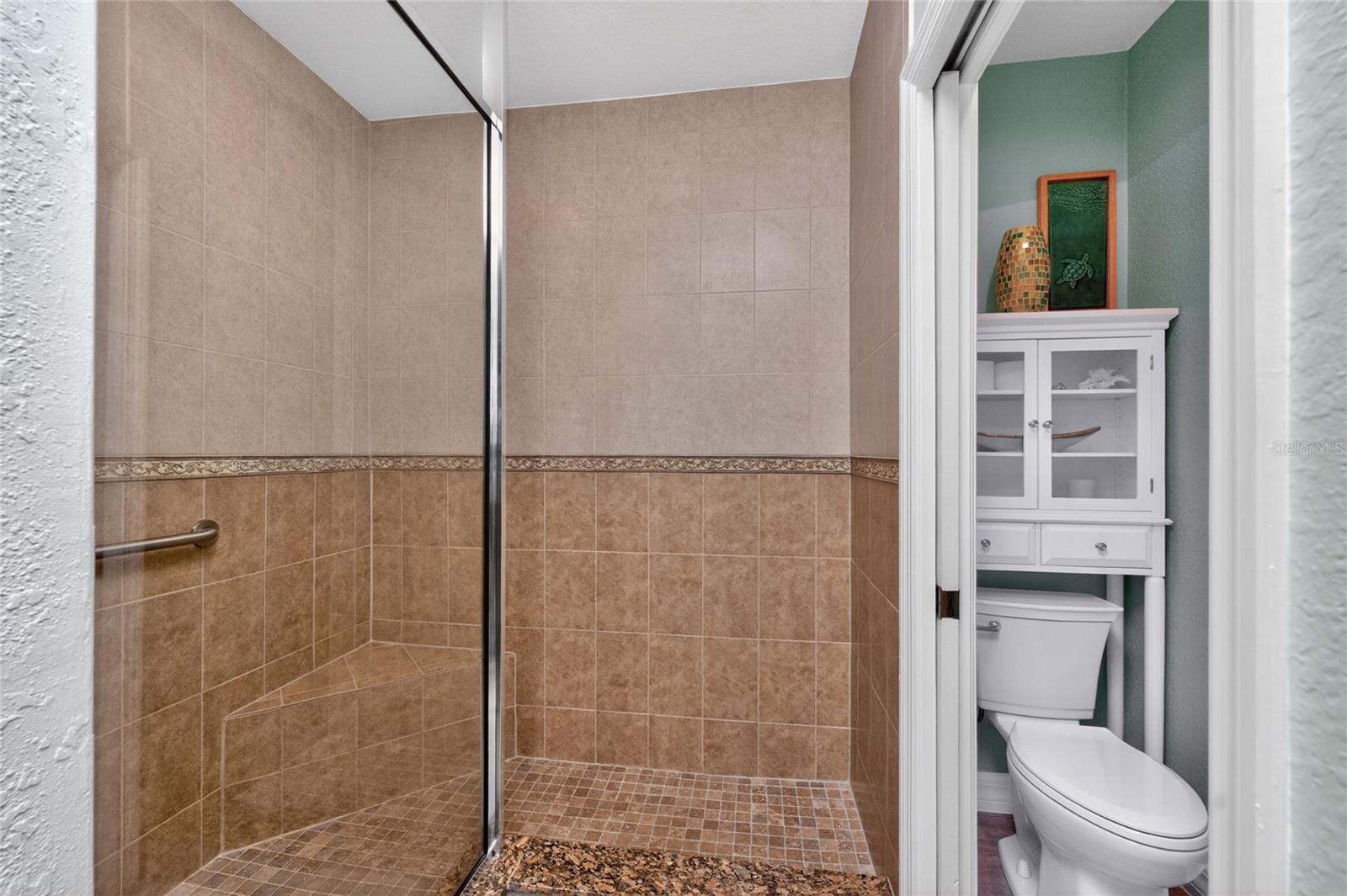 SUNRISE POINTE CONDO - Residential