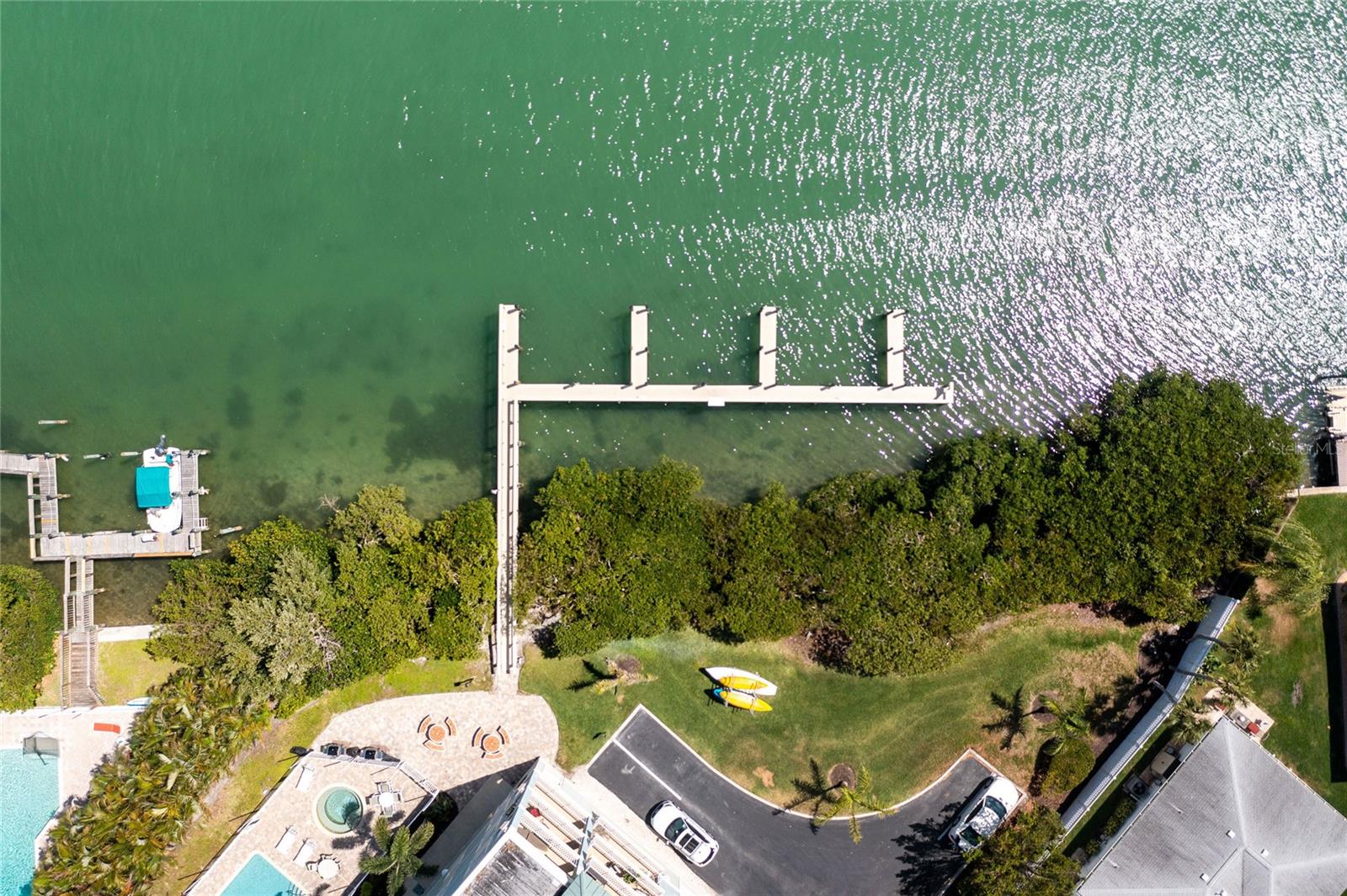 SUNRISE POINTE CONDO - Residential