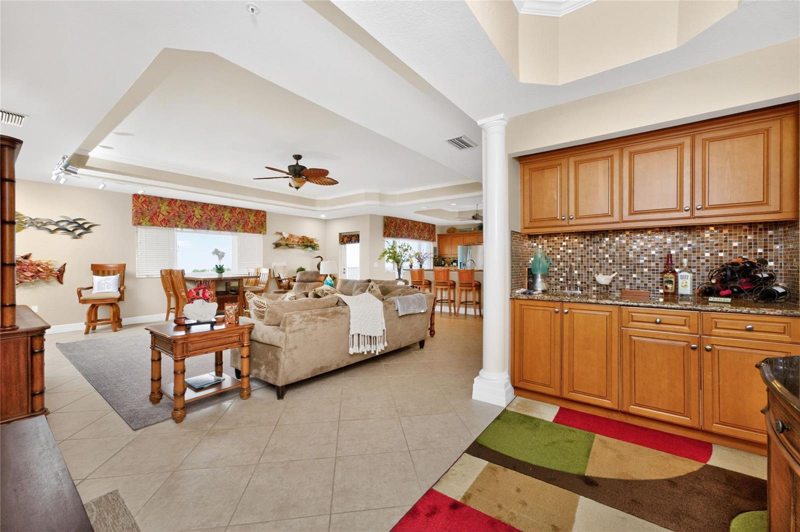 SUNRISE POINTE CONDO - Residential