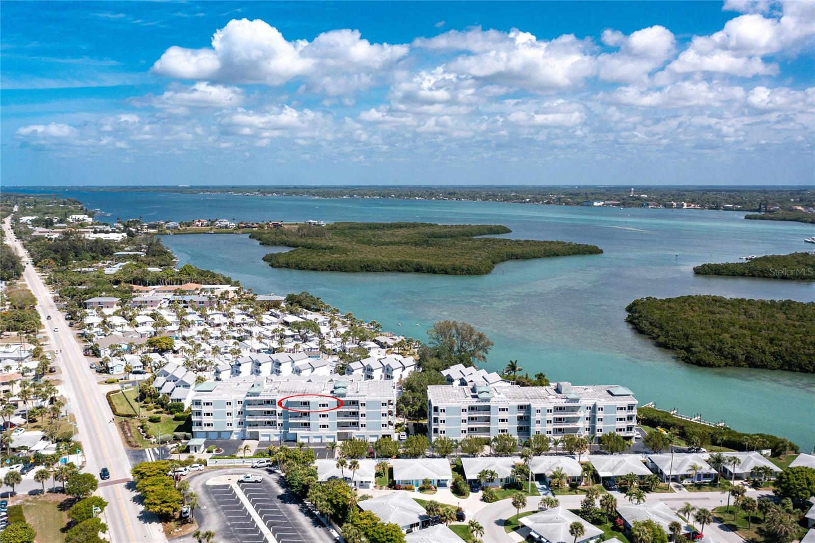 SUNRISE POINTE CONDO - Residential