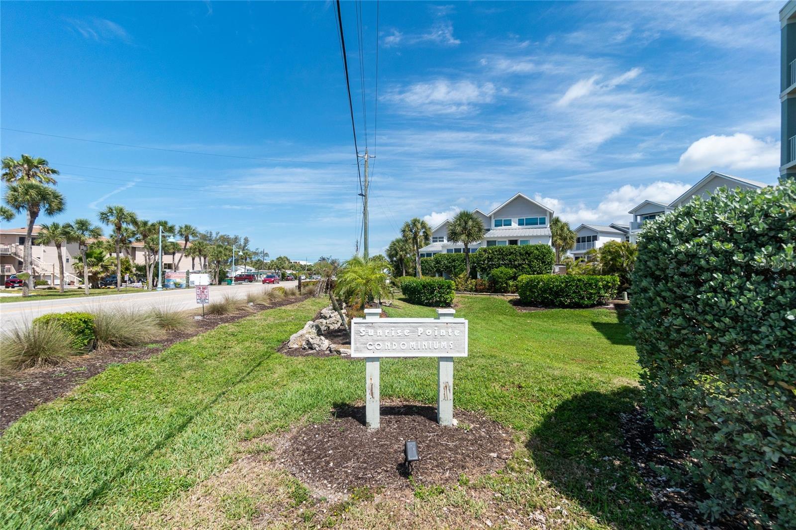 SUNRISE POINTE CONDO - Residential