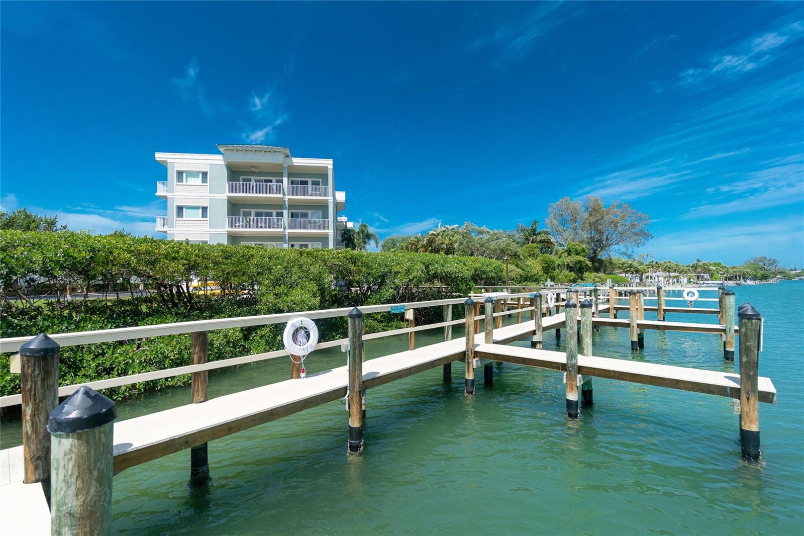 SUNRISE POINTE CONDO - Residential